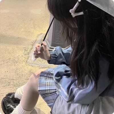 我在雨中等你